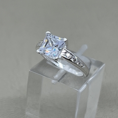 Anillo compromiso cuadrado en Plata 925 y cubics A.R en internet
