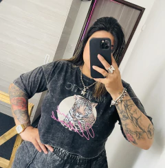 Remera over batick en internet