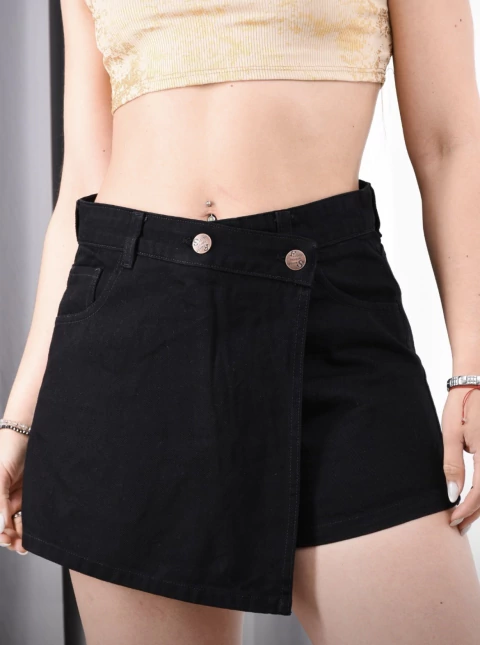 Short pollera en promo con bolsillo NEGRO