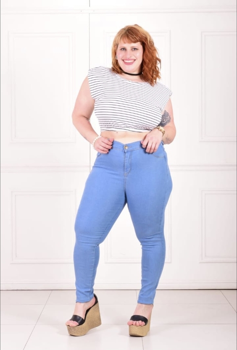 JEANS CELESTE ESPECIAL - comprar online