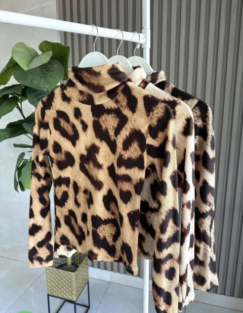 Polera animal print