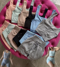 Conjunto push up top con cierre