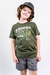 REMERA M/C ESTAMPA CENTRAL GRAFITI VERDE- 502N