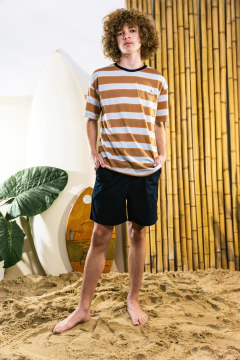 Imagen de 515N // REMERA RAYADA MAX OVER - MARRÓN Y CELESTE