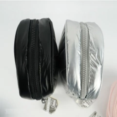 Neceser Berlín Plateado - Bella Travel