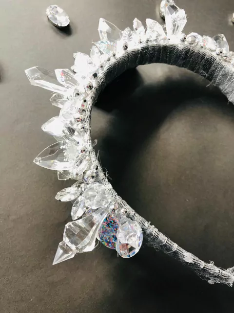 Vincha LADY DI plata LED