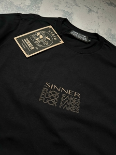 remera "fuck fakes" en internet