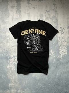 Remera " Genuine"