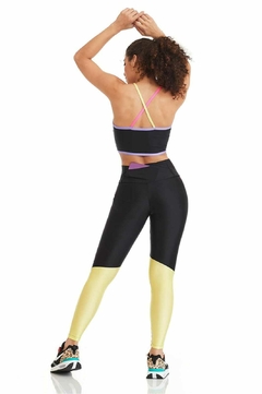 TOP CROPPED ATLETIKA COLORS / PRETO CAJUBRASIL - BE Fitness store