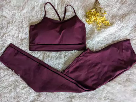 CONJUNTO LEGGING E TOP BASICO LISO POLIAMIDA BORDO 189 - comprar online