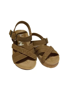 SANDALIA HUILEN UMMA FAJA CRUZADA CON HEBILLA 22-26 CAMEL (HUUMMACA) en internet