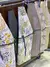 Delantal Flor Gris Mostaza - comprar online
