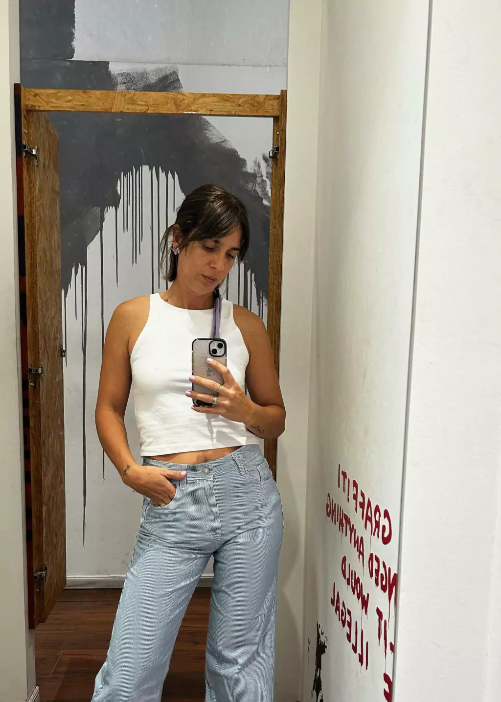 Top basic white