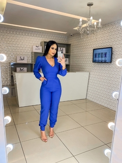 Macacão Ivete na internet