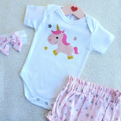 Conjunto Tapa Fralda Bloomer Unicórnio na internet