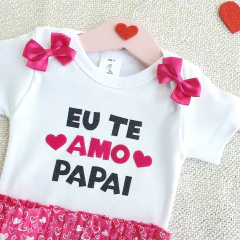 Conj. Tapa Fralda Bloomer Eu te Amo Papai (Branco/Pink) na internet
