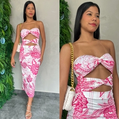 VESTIDO SUPLEX FLOR RECORTES FRONTAL- na internet