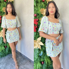 CONJUNTO CROPED E SHORT SAIA FLORIDO- na internet