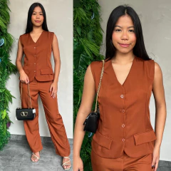 Imagem do CONJUNTO PANTALONA E COLETE BOTOES-