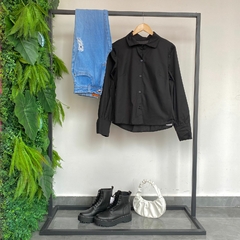CAMISA BASICA PRETA