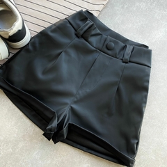 SHORT COURO FAKE BOTAO - Gringa Store