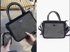 BOLSA STRASS DE MAO BOLSINHO na internet