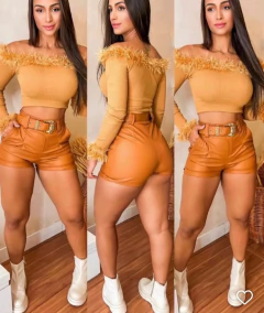 SHORT COURO FAKE CINTO FIVELA MARROM- - Gringa Store