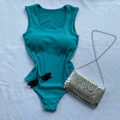BODY CANELADO DECOTE QUADRADO- U - Gringa Store