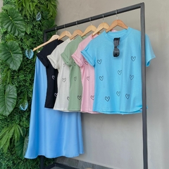 TEE SHIRT CORAÇOES- - Gringa Store