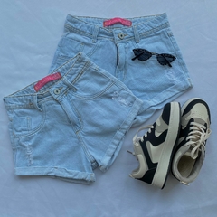 SHORT JEANS BARRINHA TOM CLARINH na internet