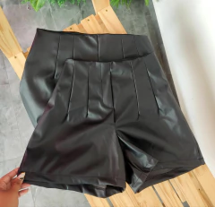 SHORT SARA INSPIRAÇAO COURO FAKE - comprar online