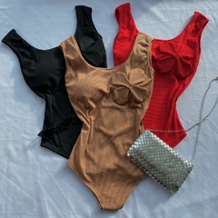 BODY CANELADO APLICAÇAO FLOR- U - comprar online