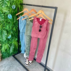 CONJUNTO CALÇA E TOP ACADEMIA- - comprar online
