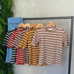 BLUSA MALHA GOLA LISTRAS - comprar online