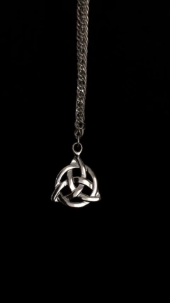 Collar TRIQUETA