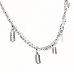 Collar RAZOR