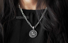 Collar CAPRICORNIO