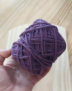 HILO MACRAME 30 MTS. PURPURA
