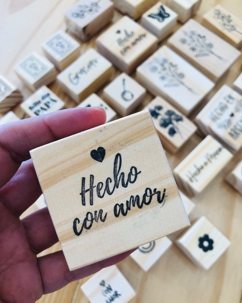 SELLO HECHO CON AMOR GRANDE