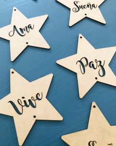 ESTRELLA 10 CM. "PAZ" CON PERFORACIONES - comprar online