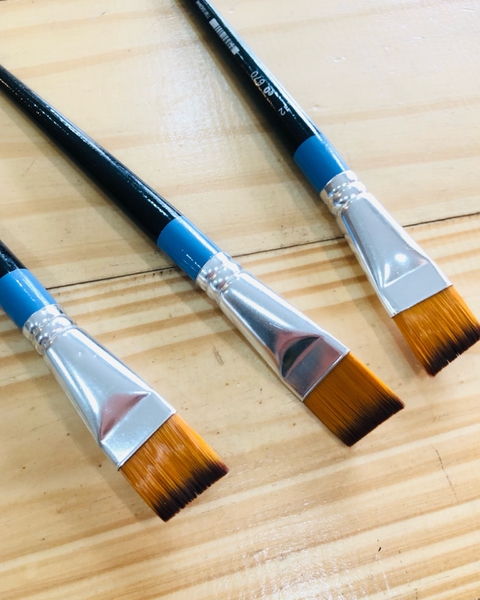 PINCEL ANGULAR NRO. 12 EQ 670