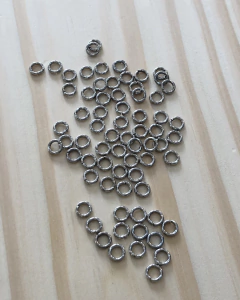 ARGOLLITAS PLATEADAS 5 mm. 50 unidades