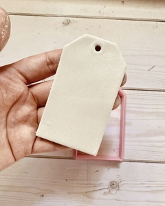 TAG CON RANURA 6,5 cm. - comprar online