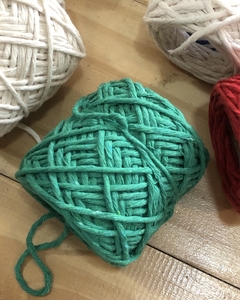 HILO MACRAME T4 8/20 NRO. 8 30 mts. VERDE