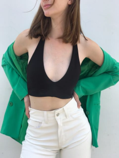 Top Pili