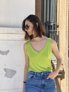 Musculosa Kima en internet