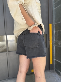 Short Milena en internet