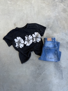 Remera Flores - comprar online