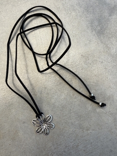 Collar 3588 - GARAGE showroom