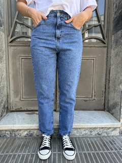 Jean Mom Lola